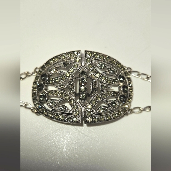 🟢3/$19🟢 Silver Rhinestone Silver Tone Bracelet Small - Medium Size Deco Style - Picture 5 of 9